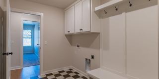 1521 Cruce Street Gallery 34