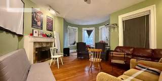 Stunning 3 bed in Brookline Gallery 3