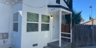 BEAUTIFUL UPDATED DUPLEX 2 BED  ONE BATH! Gallery 1