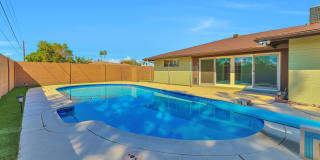 Spacious 6-Bedroom Pool Home Near ASU with 2-Car Garage Gallery 1