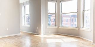 3266 N Clark Gallery 10