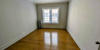 6709 North Greenview Avenue Gallery 10