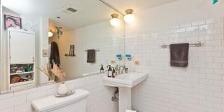 400 S Green Street Gallery 4