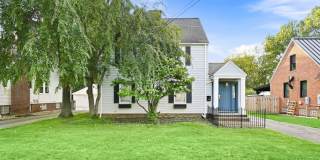 1676 Edgefield Road Gallery 1