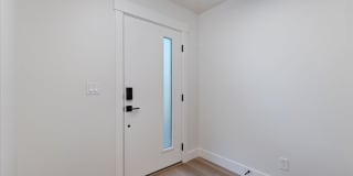 BRAND NEW 3 bed 3.5 bath townhouse Gallery 4