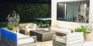 2475 NW 25th St Gallery 21