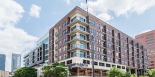 Eighteen25 Downtown Gallery 9