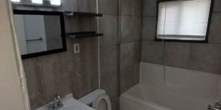 4 bed, 1 bath bungalow NOW AVAILABLE! Gallery 15