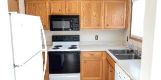 2 Bed Apple Valley Townhome Available NOW! Gallery 26