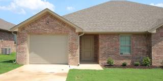 2 Bedroom 2 Bath Townhome! Whitehouse ISD! Now offering 1/2 OFF FIRST FULL MONTHS RENT! Gallery 2