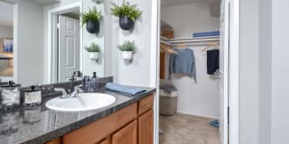 Heather Ridge Apartments Gallery 11