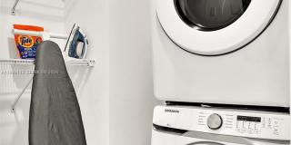 2100 Miami Rd Gallery 21