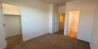 Beautiful & Spacious 4-Bed/3.5 Bath in Gladden Farms! $200 OFF 1st Full Months' Rent on May Move-In!! Gallery 18