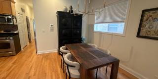 Beautifully updated & maintained 2 bed/2 bath Noble Square condo in an intimate 3 unit building. Gallery 10