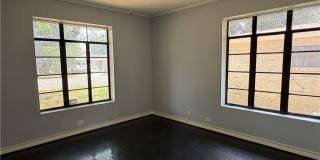 713 Vine Avenue Gallery 21