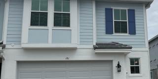 181 SE Birch Terrace Gallery 1