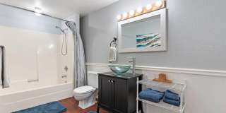 Great CDA Location! Gallery 11