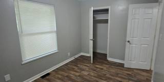 Two Bedroom Duplex Located on Eastside by 38th St and Emerson Ave Gallery 6