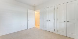 Elegant Riverfront Condo with Panoramic Views & Modern Comforts in Vancouver, WA Gallery 16