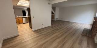 Spacious Updated Bonita Condo Gallery 15