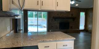 817 Robin Hood Trail Gallery 27