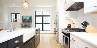 Beautiful, Custom-Built Lochlyn Hill Home Gallery 13