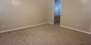 Beautiful Home Near Centennial Highschool! Gallery 12