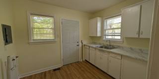 Newly Renovated, Large Yard, Extra Storage Gallery 3