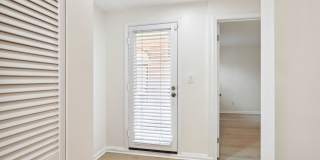 Prime West End/Foggy Bottom Luxury! Gorgeous 2BR/2BA with Private Outdoor Space + Included Parking! Gallery 10
