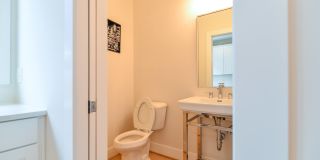 5 Seawell Avenue Gallery 32