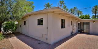 3 Bedroom + den with pool Gallery 27