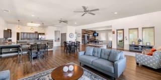 Willow Creek Apartments Gallery 4