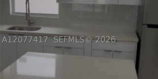 1943 71st St Gallery 1