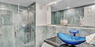 2450 NE 135th St Gallery 6