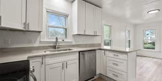 76 N Merrimac Street Gallery 9