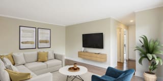 eaves Lake Forest Gallery 3