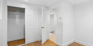 Bright Cozy Home w/ Deck & Yard Near Des Moines Marina Bright Cozy Home w/ Deck & Yard Near Des Moines Marina Gallery 17