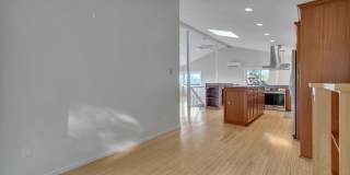 Stunning Sound & Olympic Mountain View Home in North Admiral Gallery 26