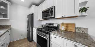 643 Pacific St Gallery 10