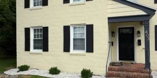 3 Bedroom End-Unit Near Downtown Easton | Heating, Water & Lawn Care Included Gallery 1