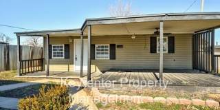 Cute 3Bed/1 BTH Home Minutes from I-240 Gallery 1