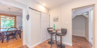 1123 W Huron Street Gallery 13