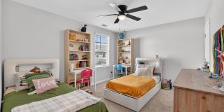 MOVE IN READY!-$500 OFF THE FIRST MONTHS RENT!-MOVE IN SPECIAL-BONUS ROOM!! Gallery 20