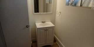 Spacious 3 bedroom 1 Bath in Warren! Gallery 16