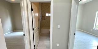 Beautiful 3 Bedroom Home on Desert Lakes Golf Course! Gallery 20