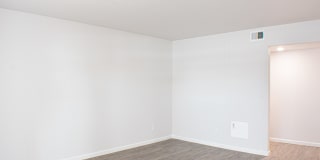 Sand Pebble & Spanish Oaks Apartments Gallery 7