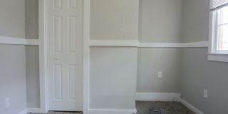3 BED | 2 BATH | PRIVATE PATIO | WALK TO FORSYTH Gallery 9