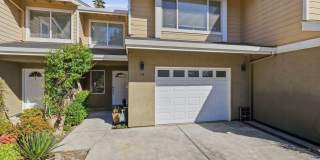 Great Townhome with Attached Garage! Gallery 1
