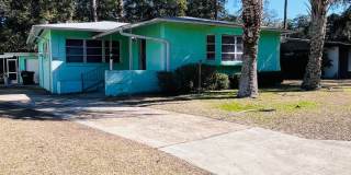 3 Bed/2 Bath with one car garage home located in Jake Gaither Neighborhood! Gallery 1