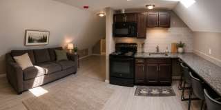 1335 Hill Gallery 10